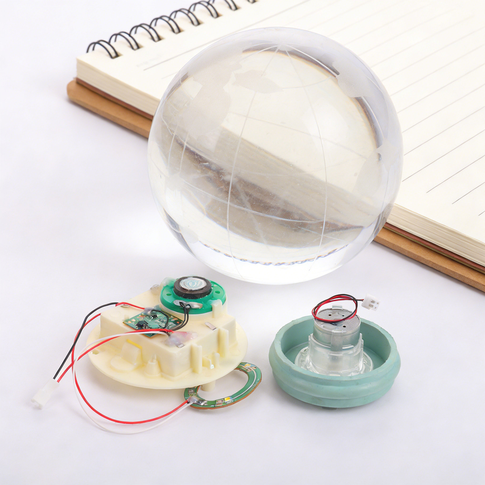 ลูกโลกหิมะพร้อมระบบเคลื่อนไหว  - Snow Globe Musical บทวิจารณ์และราคา